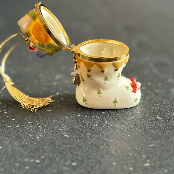 Lenox Christmas Stocking Trinket Box Ornament New in Box - Picture 3 of 3